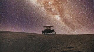 実験 vs 理論──宇宙物理学バトルの舞台裏
