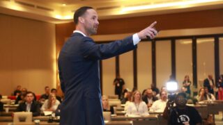 地方裁判所取材のリアル ありえない対応に動じないために|裁判長と記者席で起きた異例の出来事