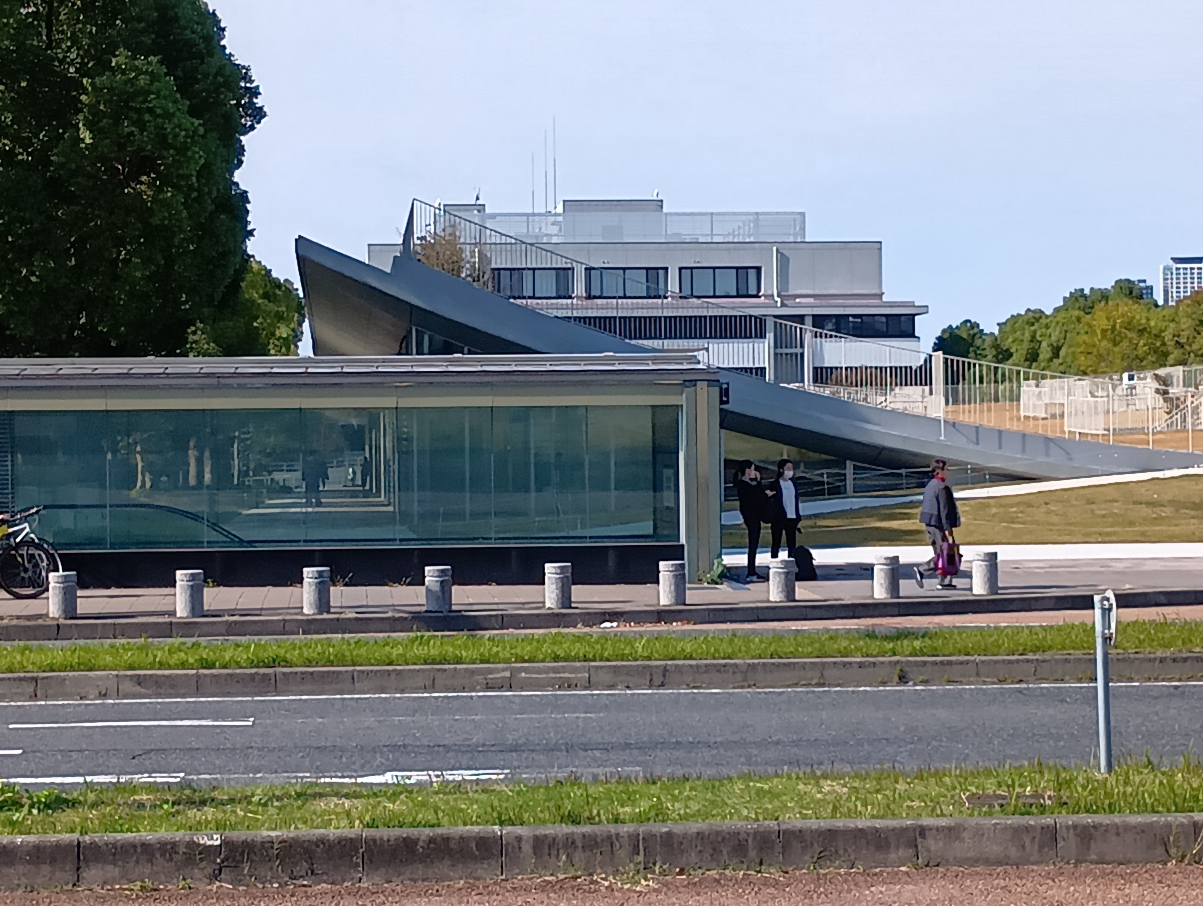 国立大理学部で社会人がどこまで学べるのか――最最新研究「量子エンタングルメントから創発する宇宙」を知りたい